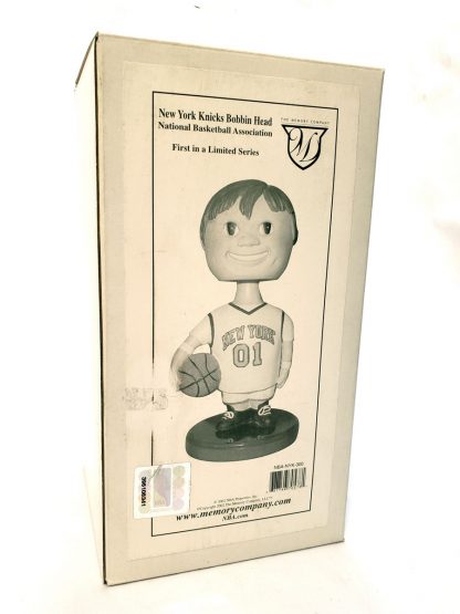 NY Knicks Bobbin Head box