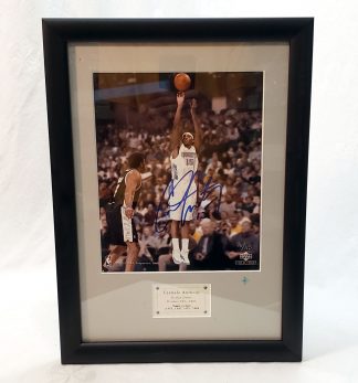 Carmelo Anthony Autographed 8x10