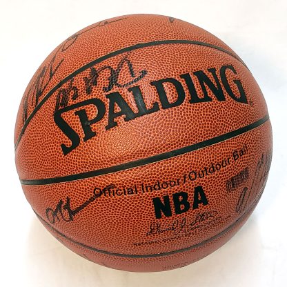 76ers Team Signed Ball 1068