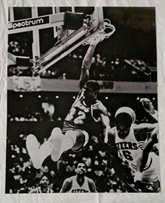 Magic Johnson Los Angeles Lakers 16x20 Photo (with Julius 'Dr J' Erving B&W)