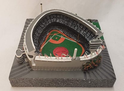New York Yankees Gold Series FINAL PITCH Yankee Stadium Replica - Image 3