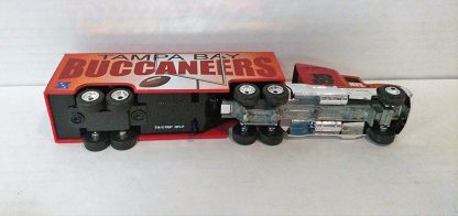 Tampa Bay Buccaneers 1997 Limited Edtition Diecast Tractor Trailer - Image 4